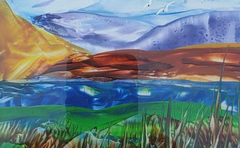 Sylvie Cayouette, Paysage montagneux, Encaustique sur papier d'archives, 2023, Abstractions et matières pouces, Prince Edward Island, Canada, 2023, Sylvie Cayouette, Vendu